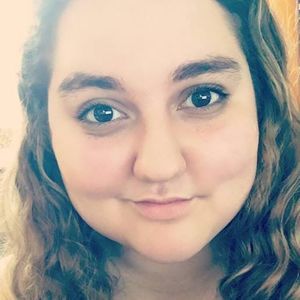 Meet your Posher, Alicia